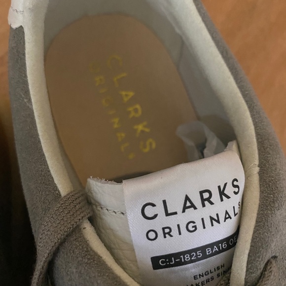 CLARKS TORMATCH LIGHT 26162048 MENS GRAY SUEDE LIFESTYLE SNEAKERS SHOES - Picture 4 of 8